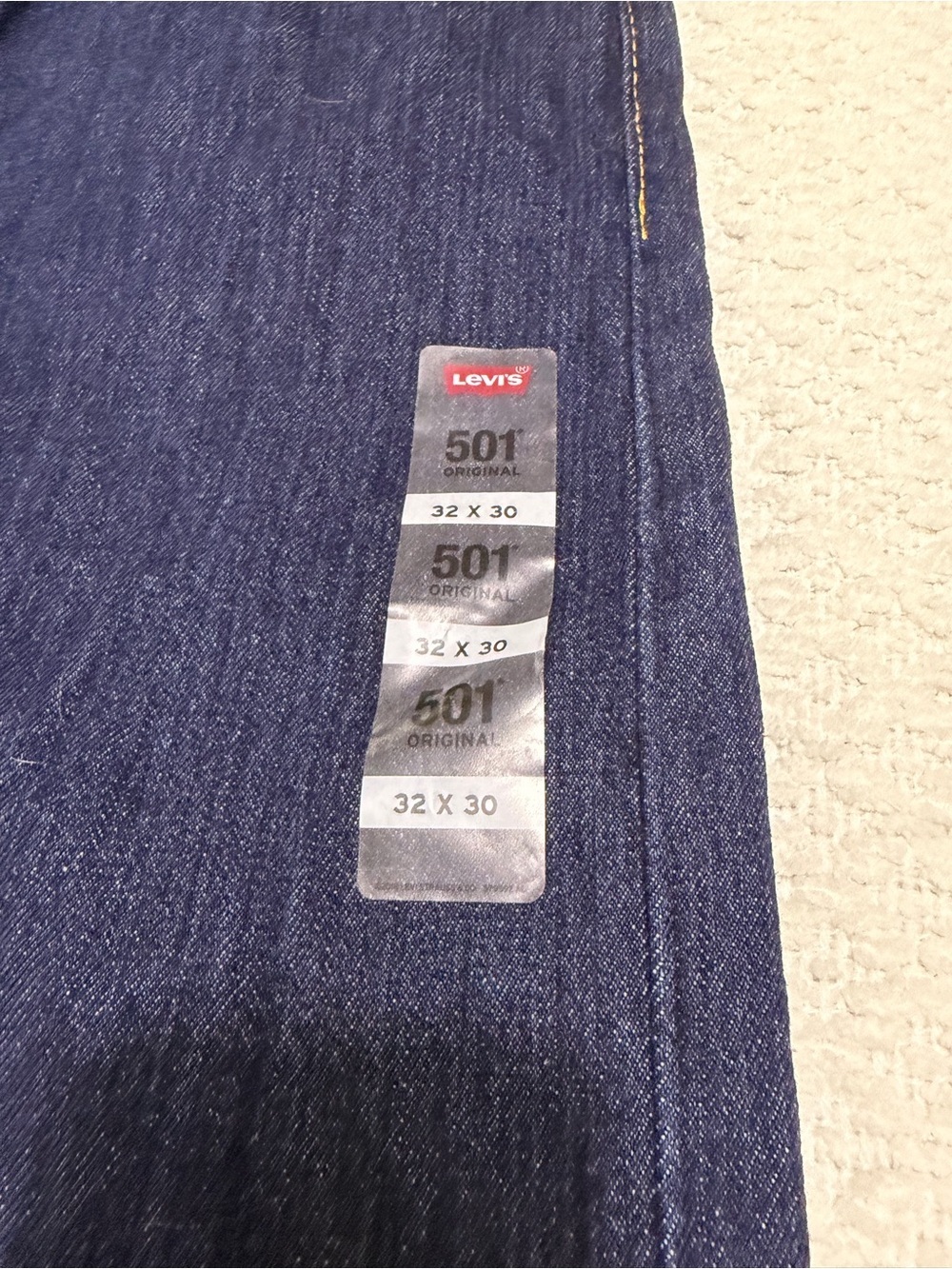 Levi's 501 Original Button Fly Dark Blue Denim Jeans Men's Size W32 L30 NWT - Picture 4 of 11